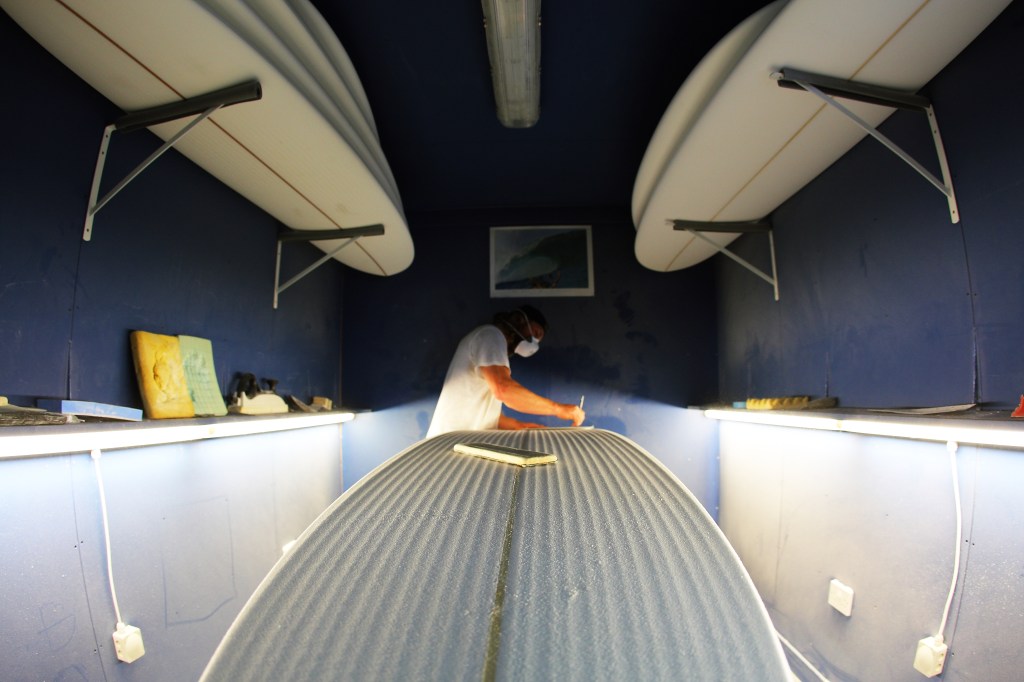 JF155394 .Jason Feast