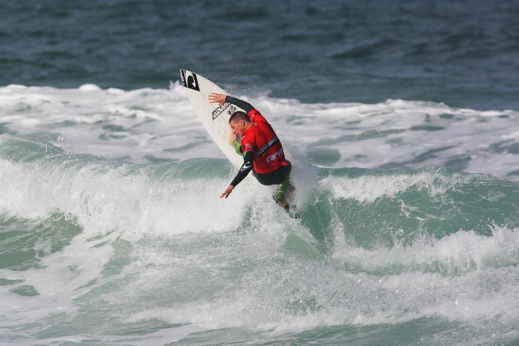 Thursday Dale foster by  .Jason Feast